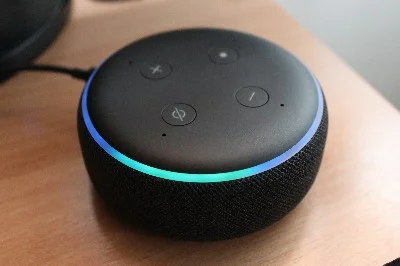 Altavoces y sistemas de sonidos inteligentes